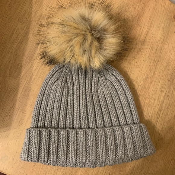 J Crew Pom Pom Beanie